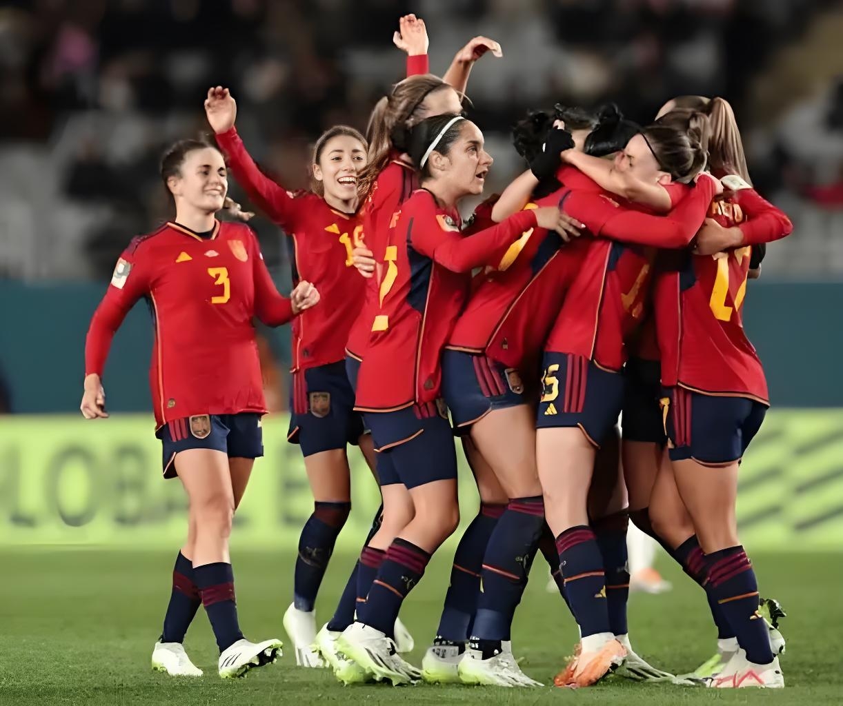 bb官网-包含葡萄牙体育国际比赛日队长鼓劲，志在意大利杯名次提升，底气十足，赛程密集仍需轮换的词条-bb官网